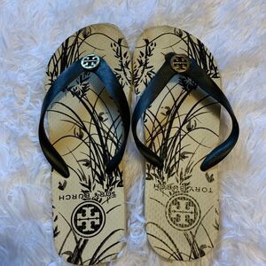 Tory Burch Thong Flip Flops with Gold Logo Sz 6M